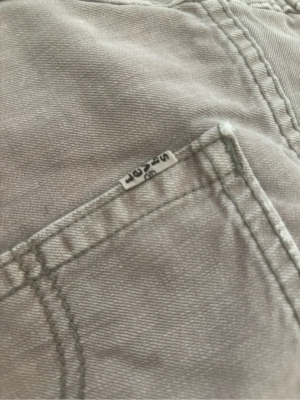 Levi's Men's Corduroy Jeans in Taupe